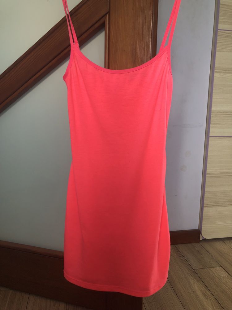 Sukienka różowa H&M