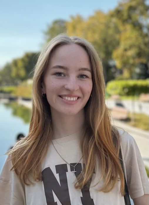 Репетитор з англійської мови