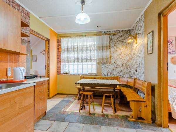 Całoroczne pokoje i apartamenty Janikowo w Stegnie