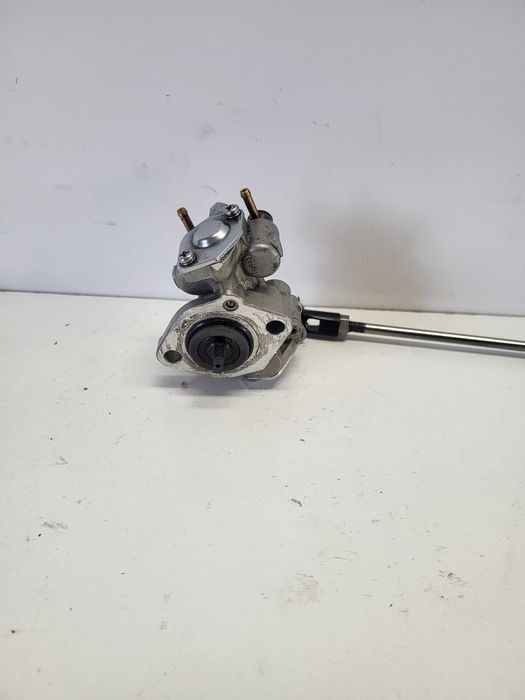 Pompka wtrysku oleju suzuki dt 40 silnik zaburtowy