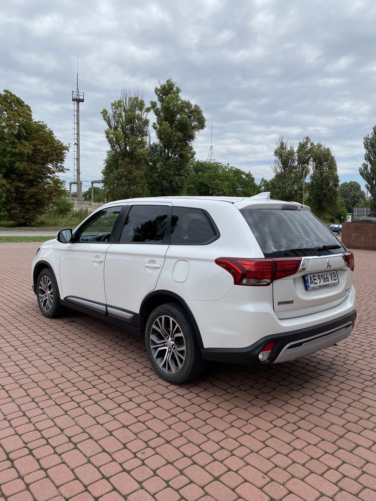 Mitsubishi Outlander 2018