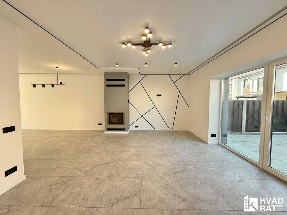 Продаж таунхауса з ремонтом у с. Крихівці