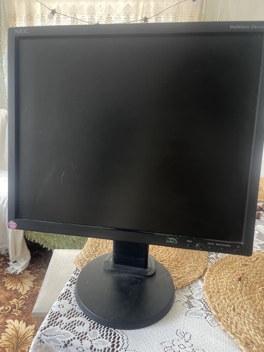 Компютер з монітором робочі