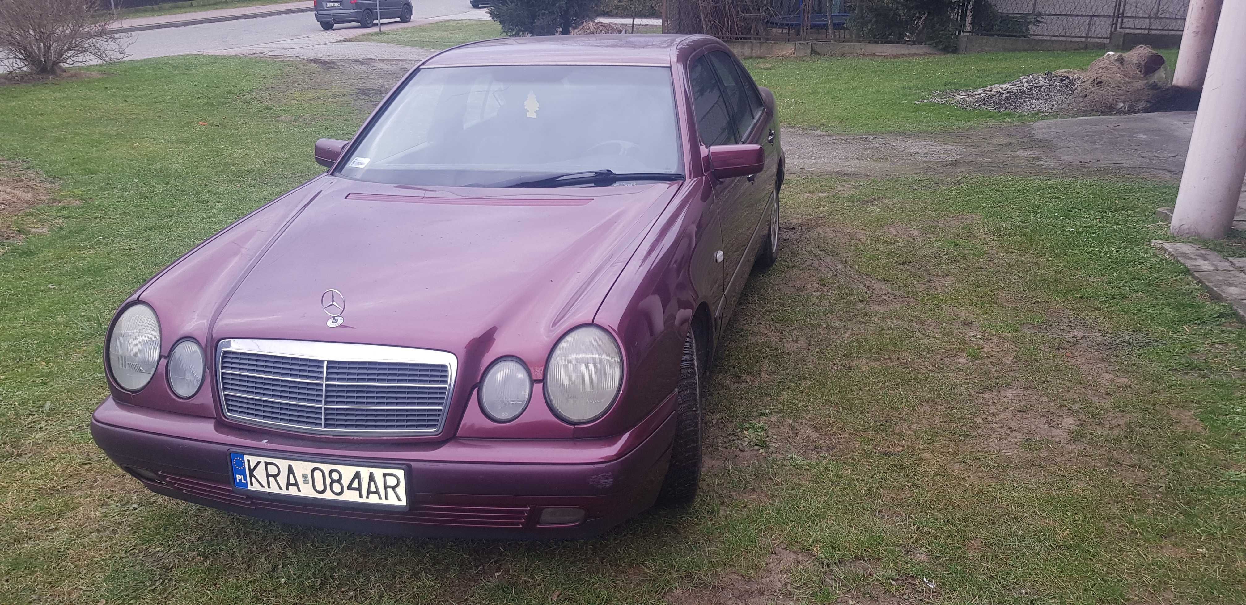 Mercedes-Benz Klasa E 220 D Elegance