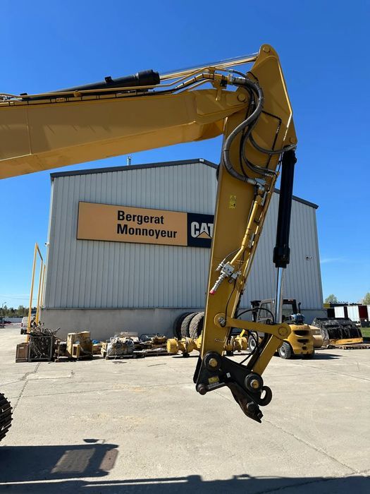Caterpillar 323