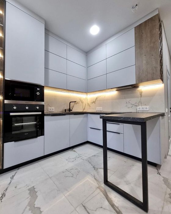 Кухня на замовлення замовлення.  Меблі під замовлення