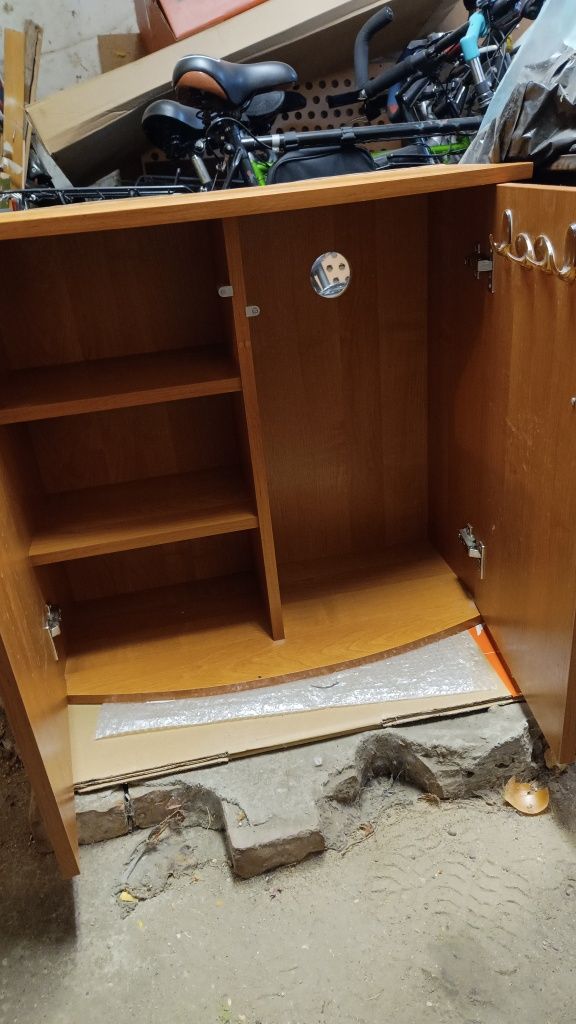 Stolik pod akwarium