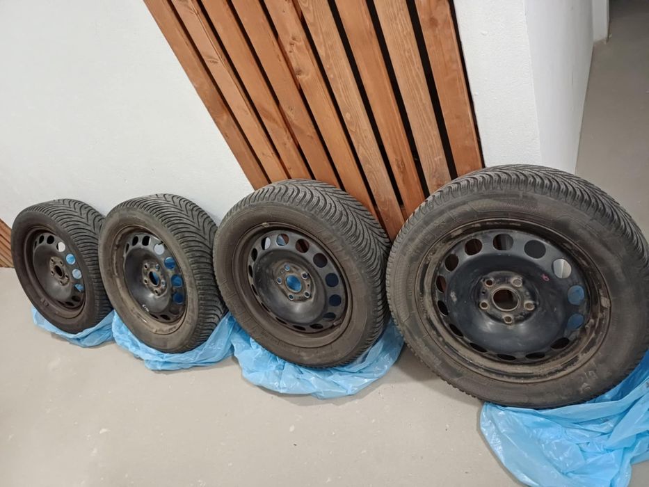 Opony zimowe z felgami Kleber 16