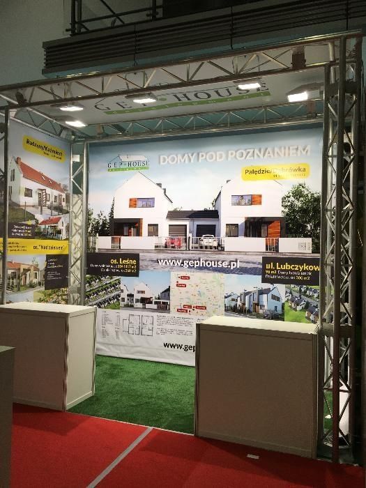 Stoisko targowe Poznań Trisystem Quadrosyste - system Octanorm