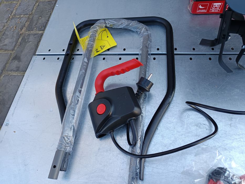 Glebogryzarka elektryczna Einhell GC-RT 7530