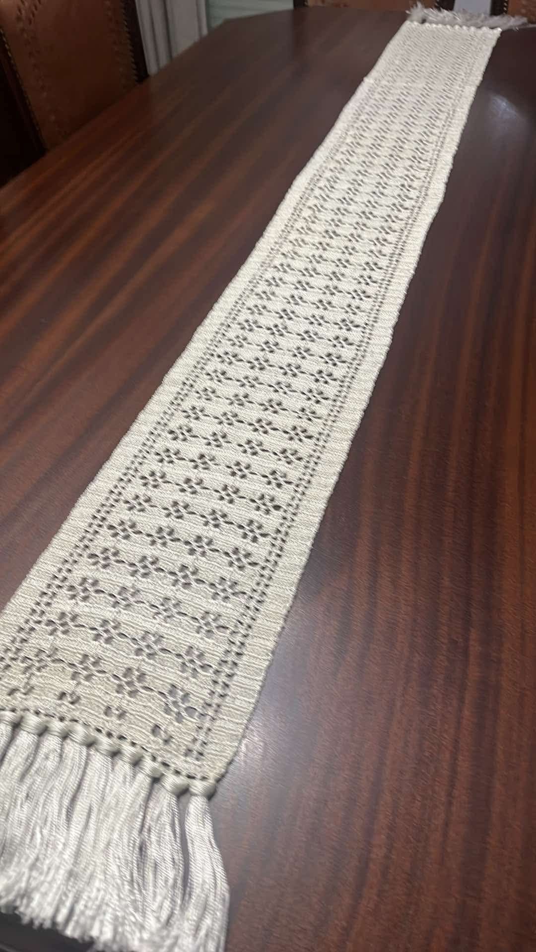 Corredores de mesa em croche feitos a mão 1,75m NOVOS