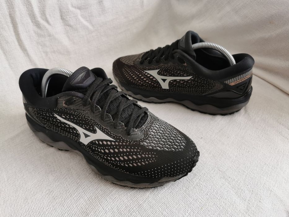 Mizuno Wave Sky 3 buty sportowe do biegania 38,5