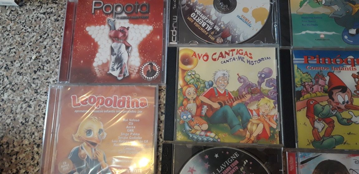 Conjunto de 14 Cds Diversos Infantil/Juvenil