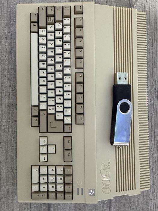 THE A500 Mini • retro konsola • stan idealny • pendrive 168 gier