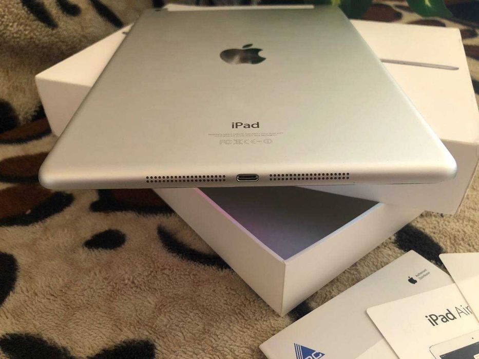 АкціяАйпад iPad Air + НОВА ЗАРЯДКА БАТАРЕЯ 92% є чохли\10 років на олх