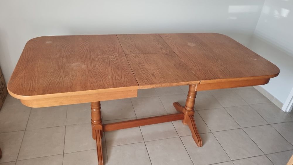 Stół z 6 krzesłami