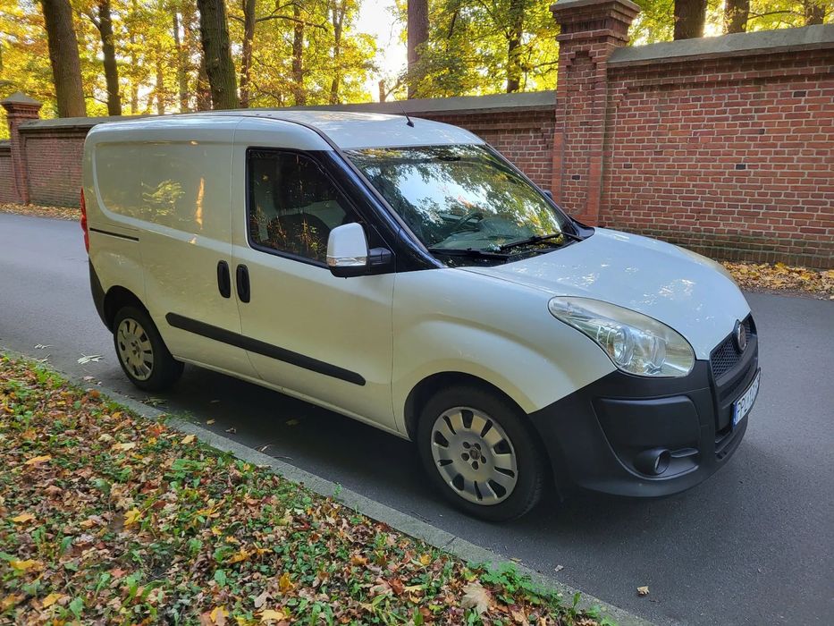 Fiat Doblo  1.4 t-jet 120 koni / Dwuletnia Instalacja Gazowa / Mały Przebieg