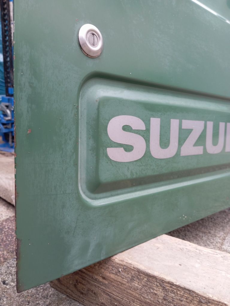 Klapa bagażnika  drzwi tylne,  Suzuki samurai tylnie drzwi