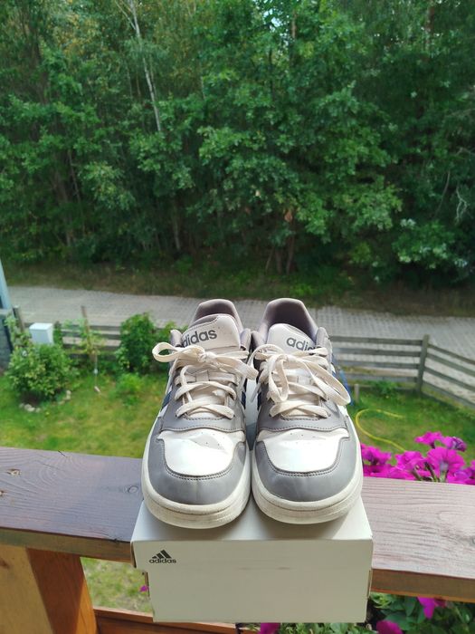 sprzedam buty Adidas