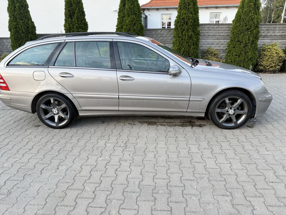 Mercedes C200 kompressor automat 1.8 skóry 2004