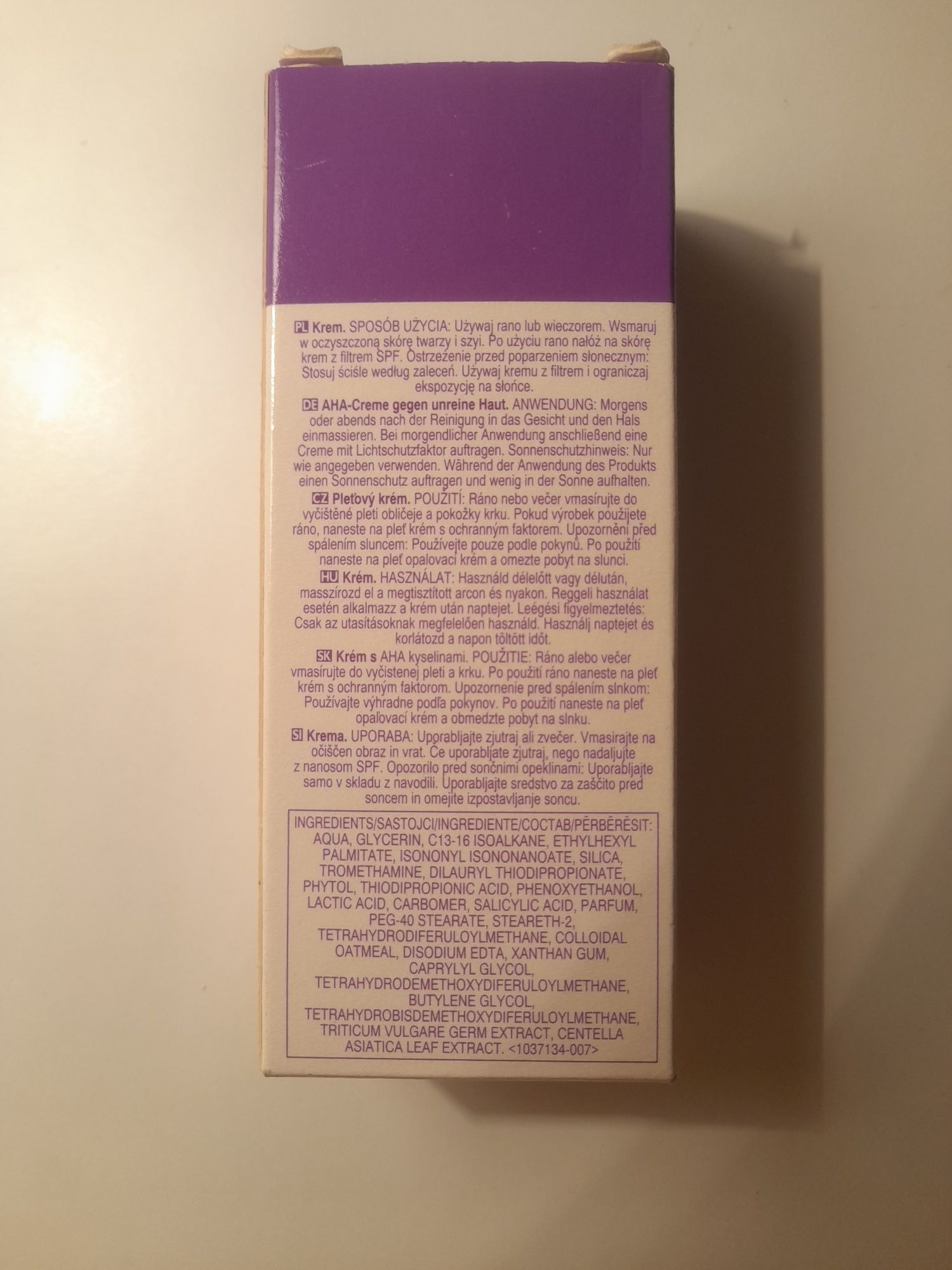 Krem przeciwtrądzikowy cleanskin AVON