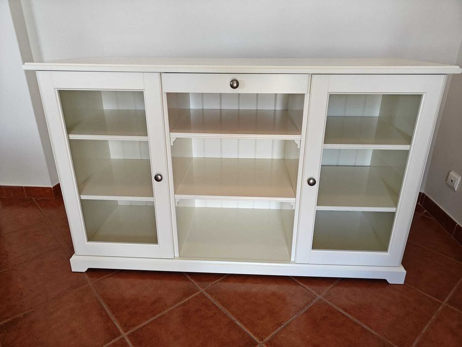 Aparador Branco – Excelente Estado, Ideal para Sala, Cozinha ou Quarto