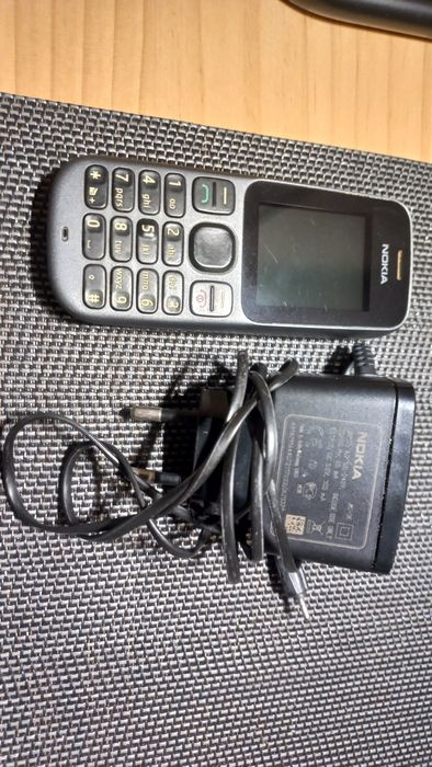 Nokia 100 RH 130 - bez simlocka