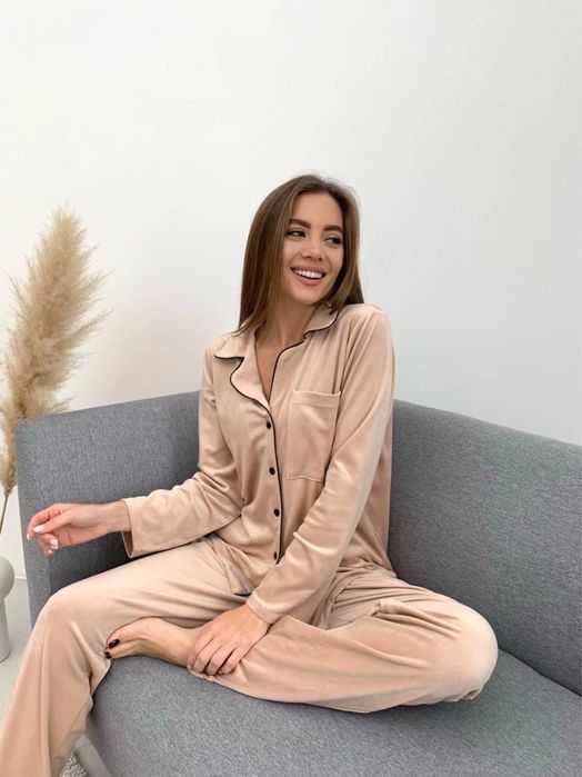 Тепла Жіноча піжама велюва НОВА!