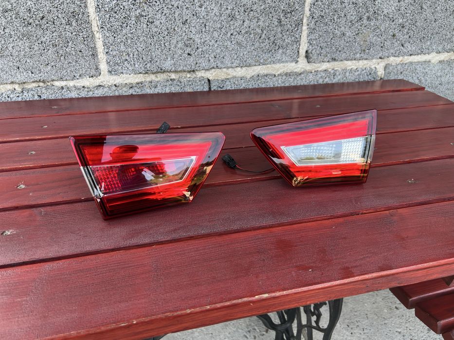 Lampy tył w klapę Renault Clio IV 4 prawa i lewa tylne klapy bagażnika