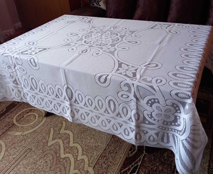 Obrus żakardowy 160cm × 160cm