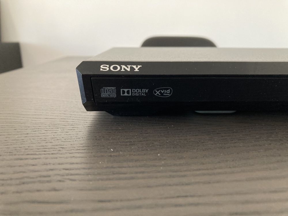 leitor dvd simples marca Sony - modelo DVP-SR170