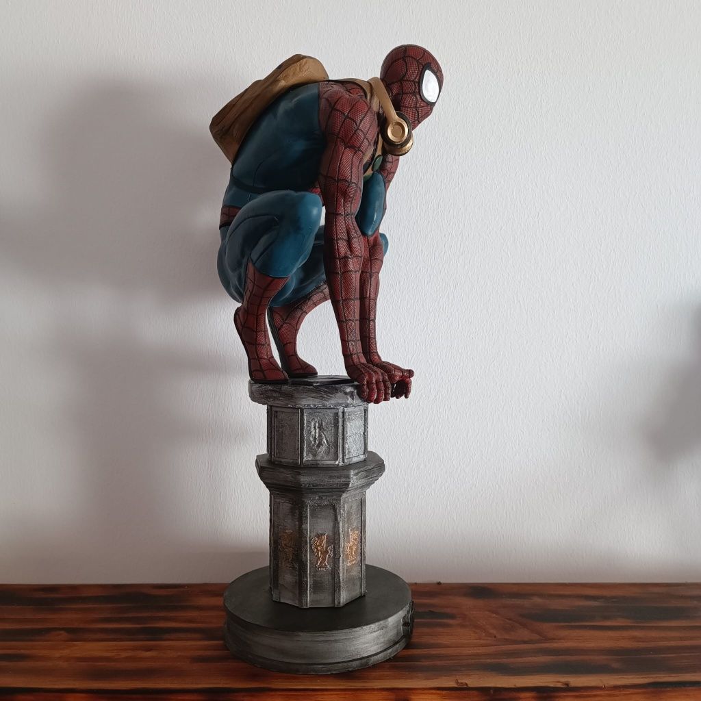 Escultura Spiderman