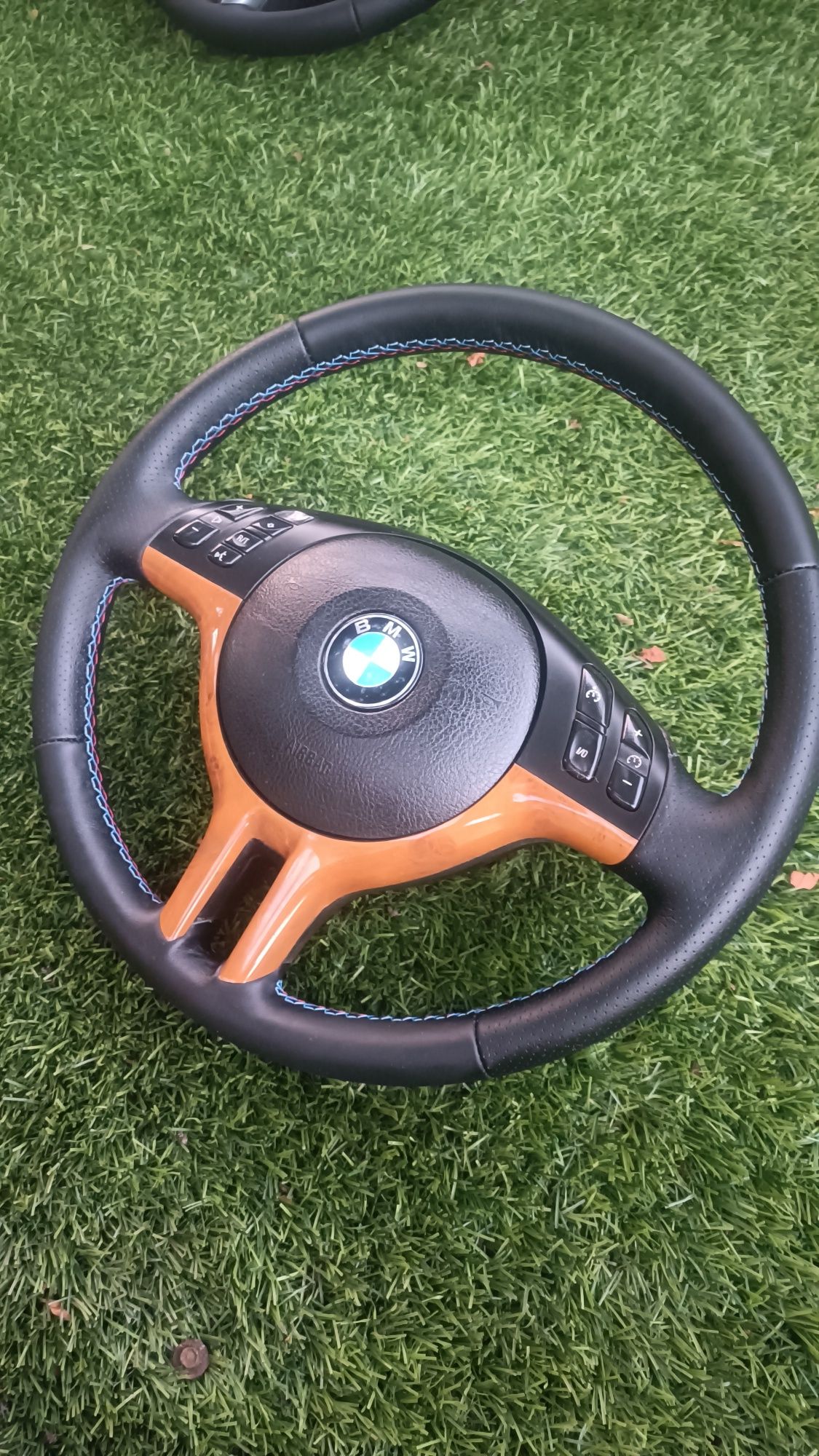 Volante Bmw Pack Sport Multifunções personalizado completamente novo