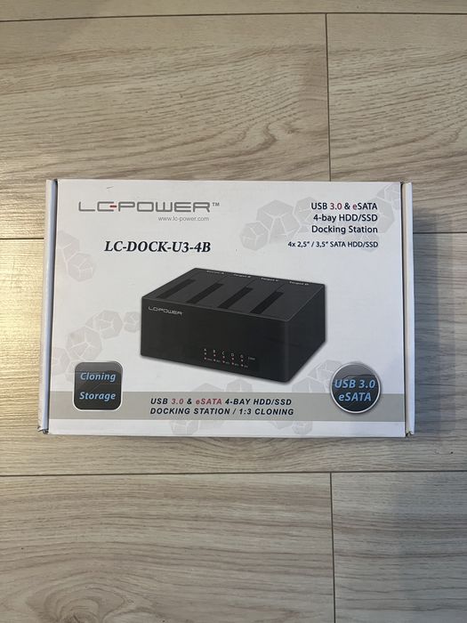 Док-станція LC-Power для 4 x SATA HDD/SSD 3.5"/2.5" (LC-DOCK-U3-4B)