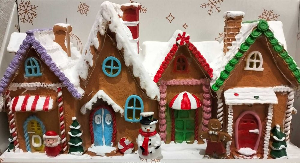 Dekoracyjny Domek LED figurka świąteczna piernikowy światło dźwięk