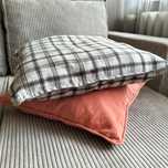 Dwa ozdobne jaski 50/50 cm