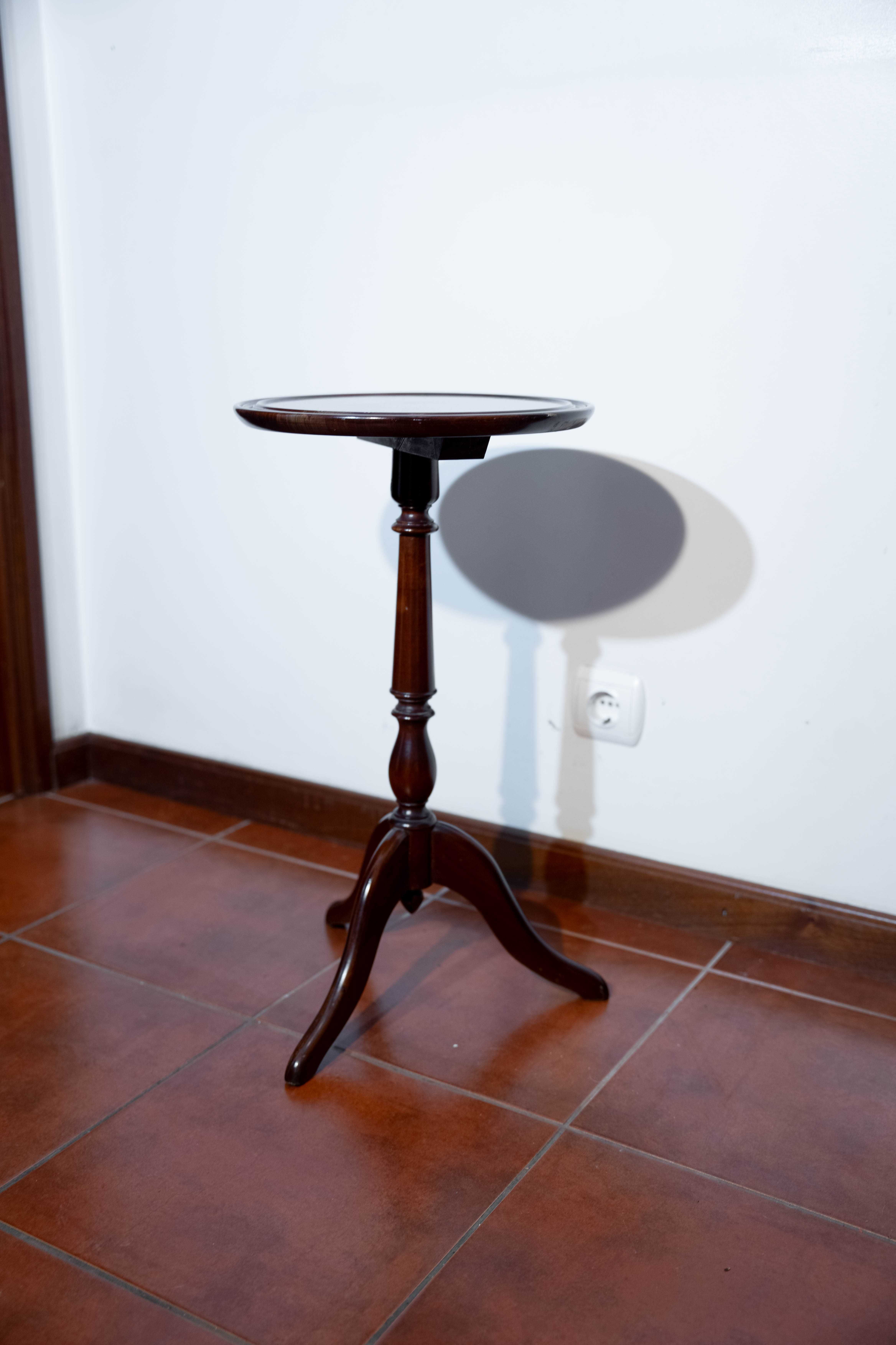 Mesa de Apoio (Madeira)