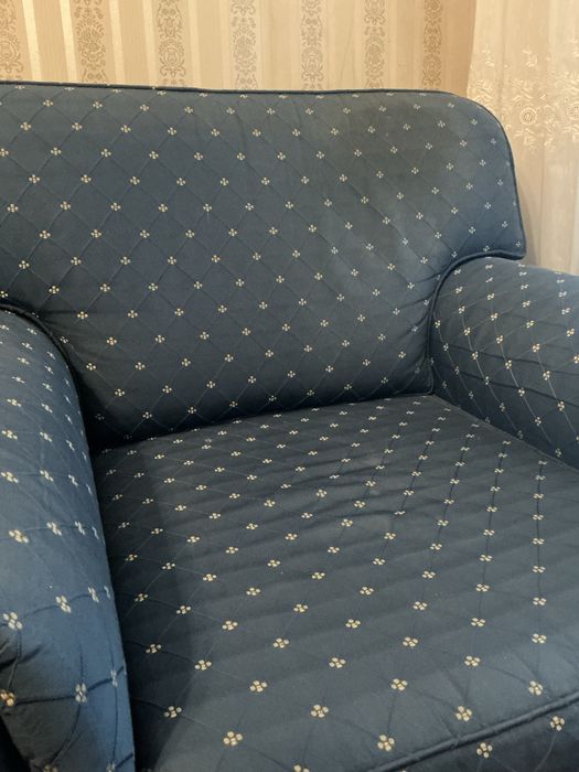 Sofá-cama + sofá individual em tecido