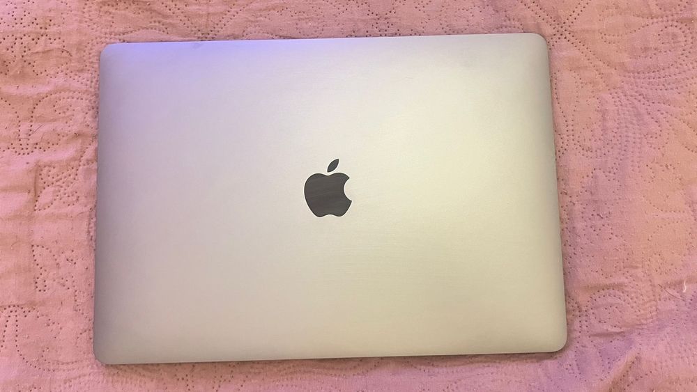 Mac book air M1 prateado