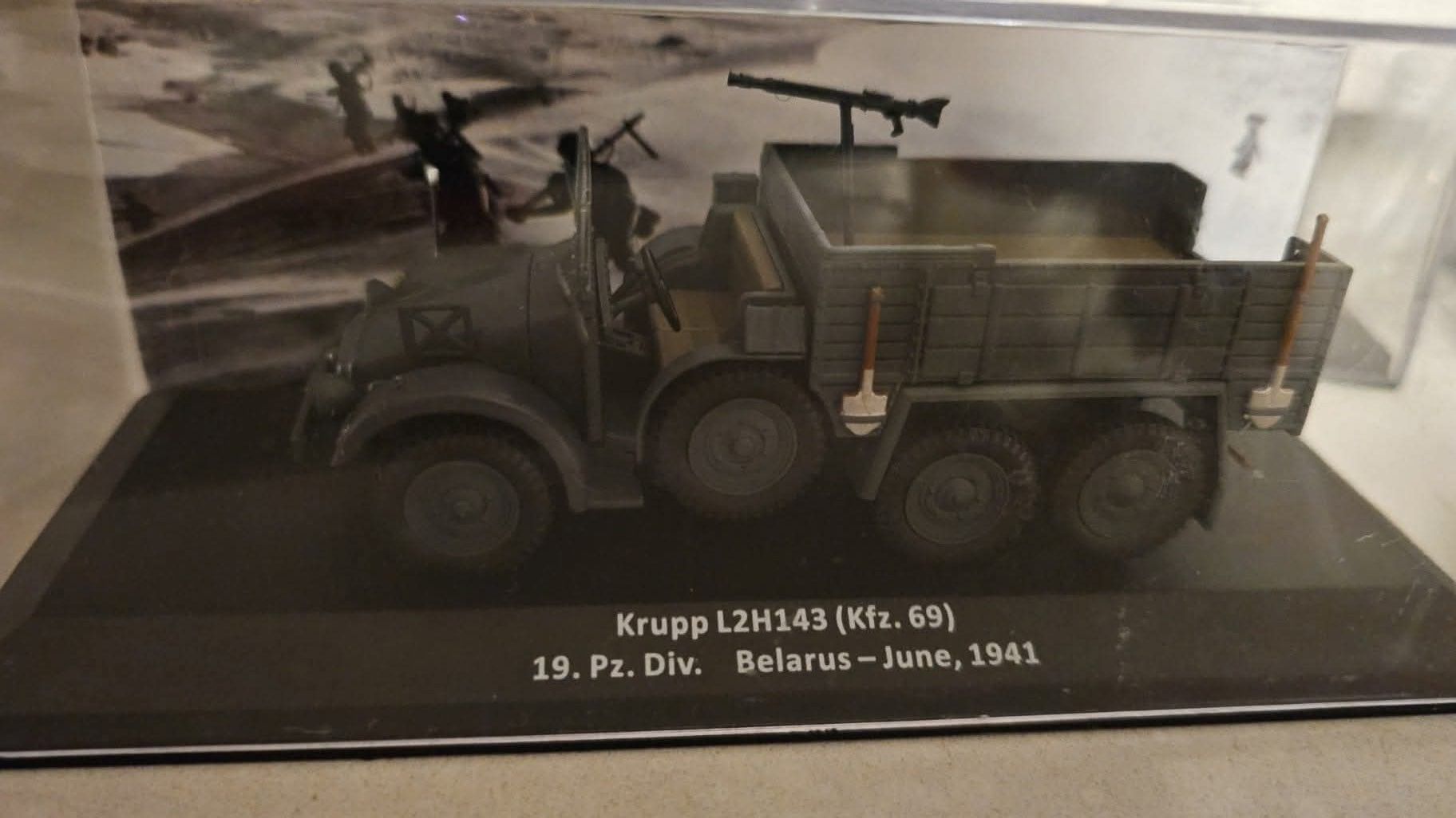 Krupp Protze 1:43 metal model 1941 Rosja