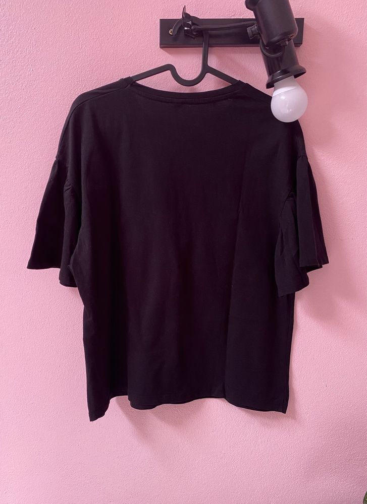 Stradivarius | T Shirt bordado com franjas (M)