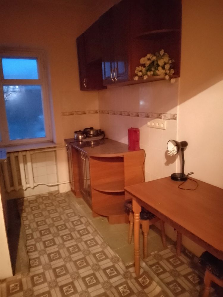 Продаю 2-х поверховий дім у м. Дунаівці Хмельницькоі області