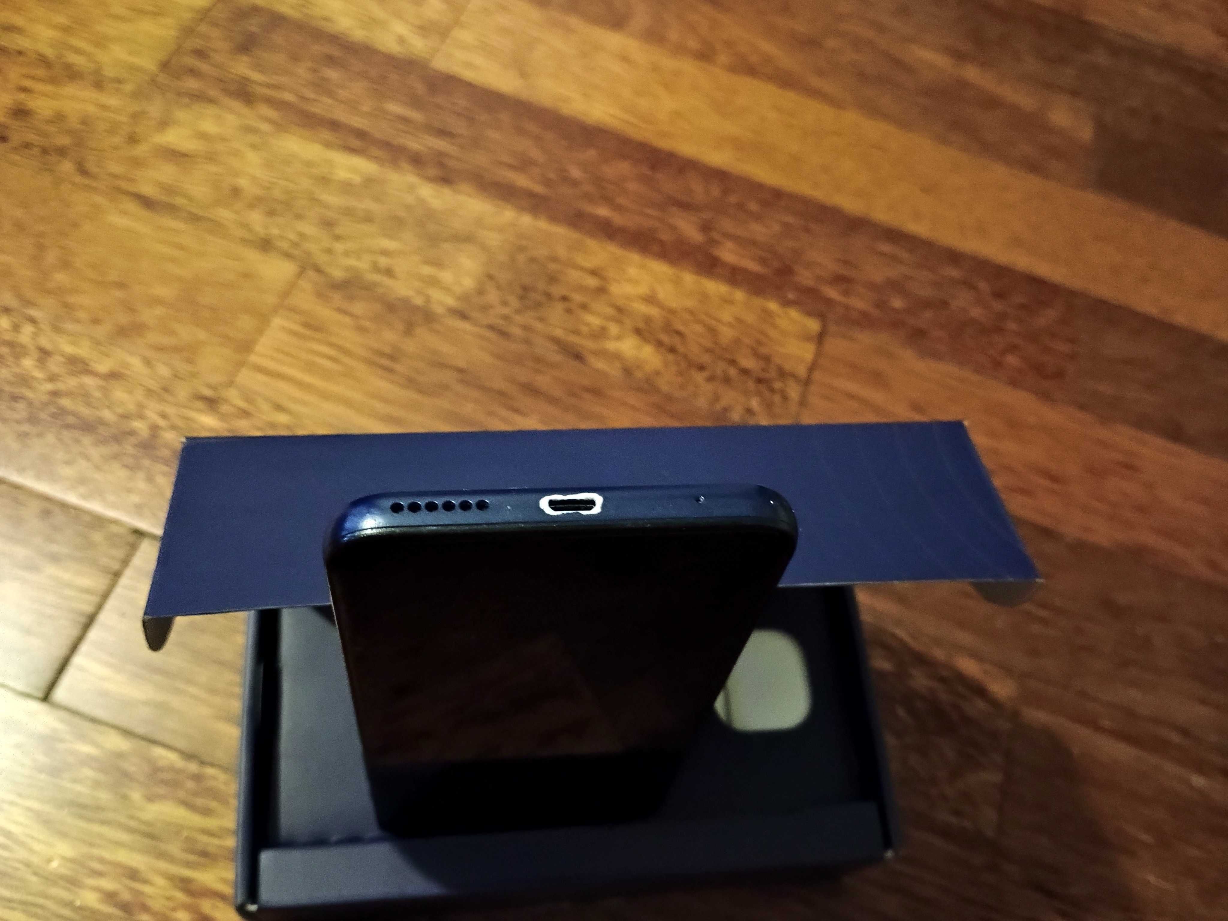 Sprzedam telefon Motorola Moto E7 plus