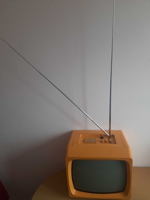 Telewizor tranzystorowy Vela 202