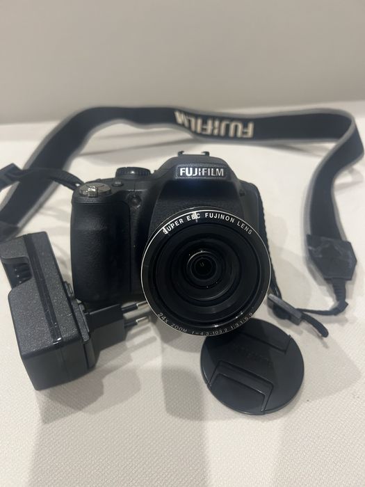 Digital Camera FinePix SL240