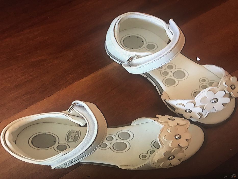 Sandália Chicco Novo