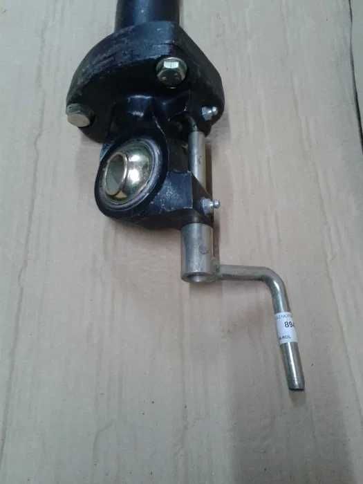 Wieszak prawy C-385 6-cylindrowy #