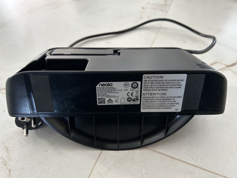 Robot sprzątający / odkurzacz automatyczny NEATO Botvac D7 Connected
