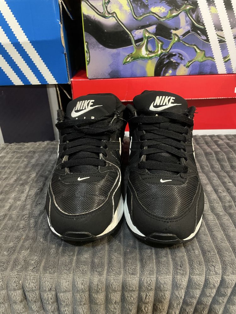 Кросівки Nike Air Max Command 37,5(23,5см) оригінал