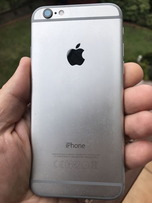 iPhone 6 - zalany, niedziałający, na części